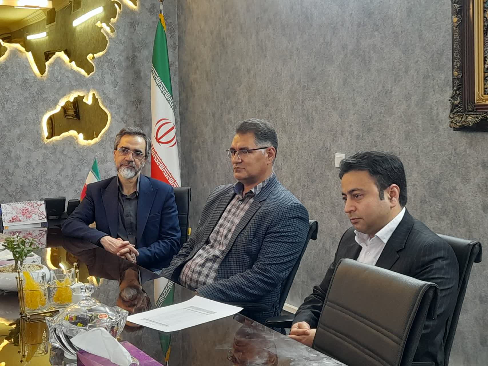 مدیرعامل شرکت همیاران شمال شرق تاکید کرد: آمادگی کامل شرکت همیاران برای همکاری و تعامل با شهرداری‌ درود