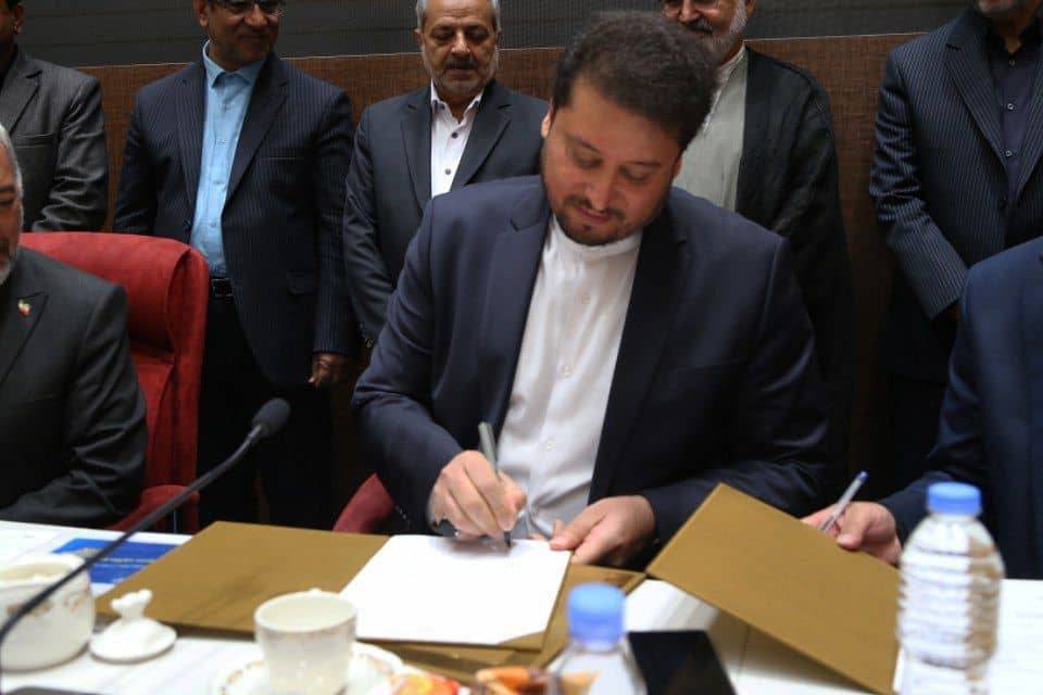 امضای تفاهم‌نامه همکاری وزارت آموزش و پرورش باسازمان همیاری شهرداری های خراسان رضوی ؛
